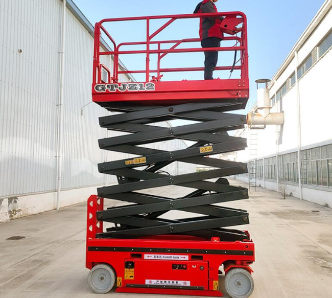 雁江自行走移动式升降机